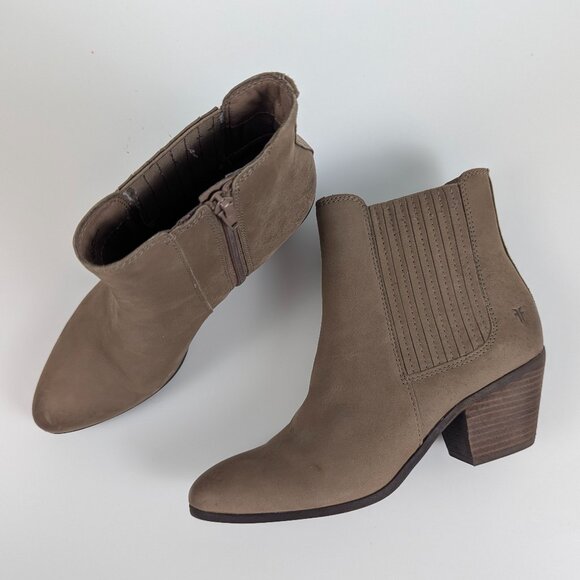 Frye | Taupe Sandra Chelsea Ankle Boots Size 8.5M - Picture 1 of 15